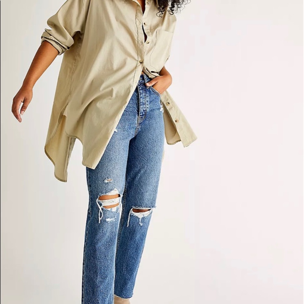 CRVY Georgine Mom Jeans